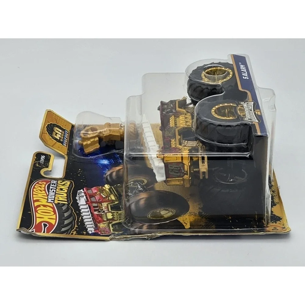 Hot Wheels Monster Trucks 5 Alarm Gold 50th Anniversary‎ Trophy Champions New